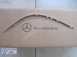 Mercedes-benz E S211 W211 Left Front Bumper Trim Chrome Molding Genuine A2118852321