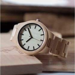 Mens Stunning Looking Maple Wood Watch