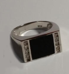 925 Sterling Silver 8.5 Grams Gents Black Onyx Ring Size 7 7.5 8