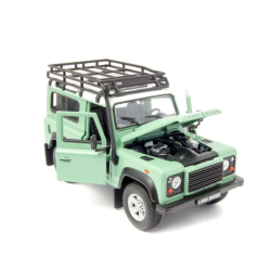 Land Rover Defender With Roof Rack Green 1:24 Scale