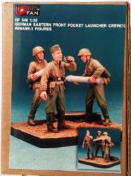 German Eastern Front Rocket Launcher Crew 1 - 3 Figures With Base