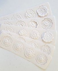 Quilling Roses Small - White Use Ink Pads & Colour Ends