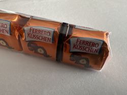 Ferrero Kusschen Classic Hazelnut Chocolate Praline 5P Bb - 44G