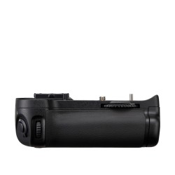 Nikon MB-D11 Battery Pack For D7000