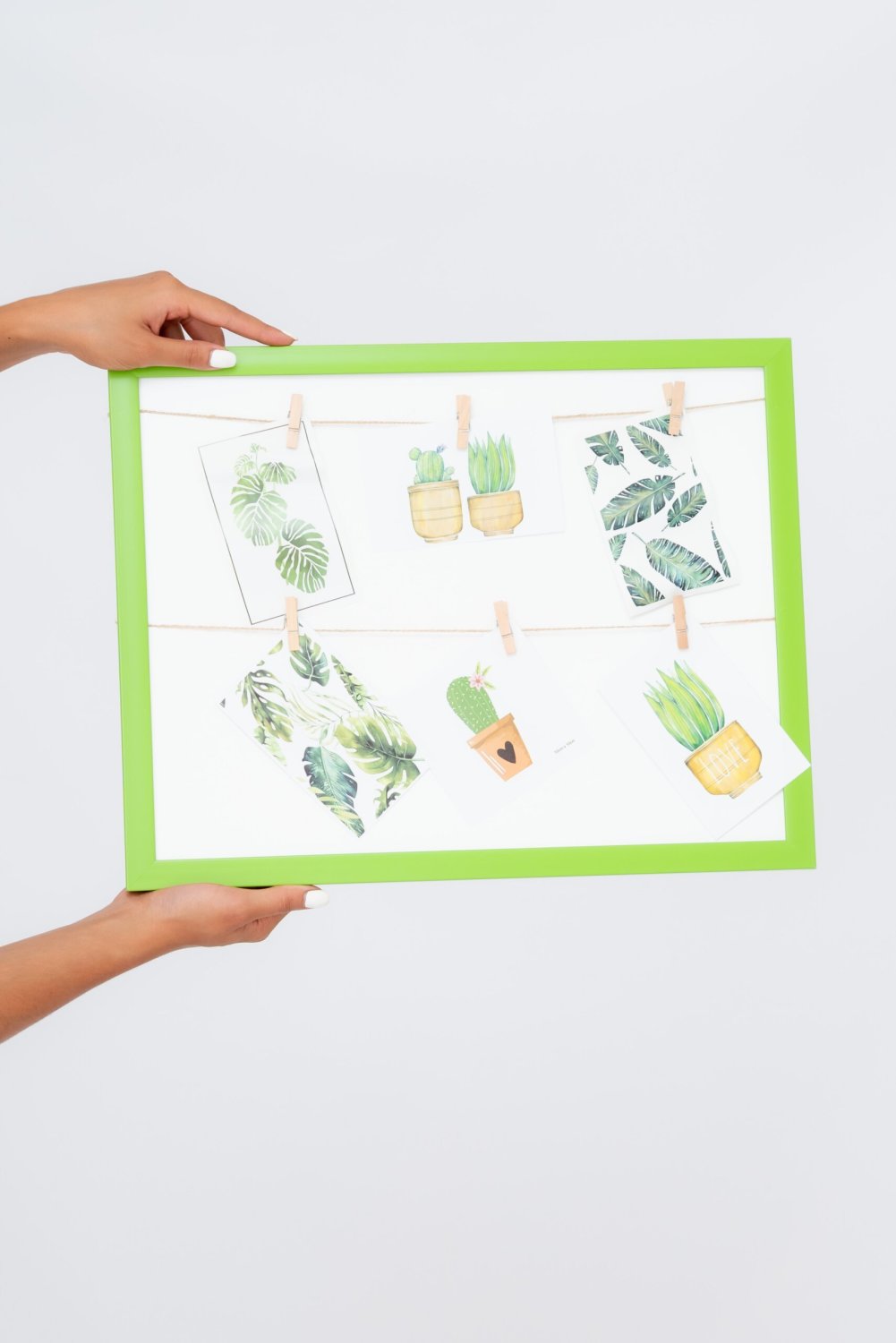 Product image - {main}