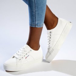 Pierre Cardin Nadine Lace Up Sneaker - White - 9