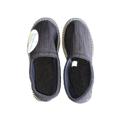 - Women's Soft Comfy Slippers - Size 6