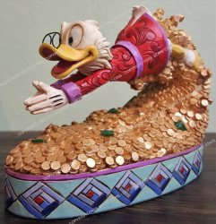 Disney Traditions Showcase Collection - Uncle Scrooge Less 33%+ Courier