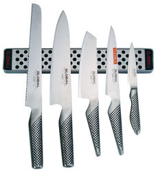Global 5 Piece Knife Set With Magnetic Rack