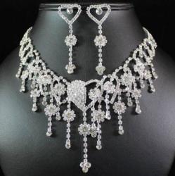 Necklace & Earrings - Austtrian Crystal Heart