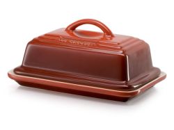 Le Creuset 17cm Butter Dish In Cherry