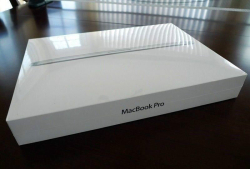 13.3" Latest Apple Macbook Pro. Retina Display 256g.