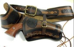 Revolver Cal.45 Peacemaker+leather Holster+cartridge Belt. Replica Pistol