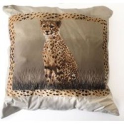 Stvs Home Wildlife Cheetah Cushion