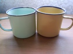 Enamel Mugs 6 Cm Diameter Beige Or Green Or White Minimum 12 Pc White Enamel Mugs - Karas