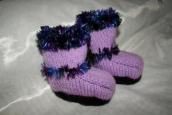 Baby Booties Eskimo Purple With Black Trim 6-9 Mths On