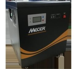 Mecer 2KW 24V 2X100A Bat Pure Sine Wave Includes 720W Solar Charge Controller
