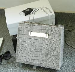 Crocodile Pattern Stereotyped Fashion Steel Handle Handbag.grey Color. Only Start 5 Sep 2017
