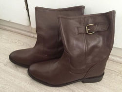 Brown Boots Size 8