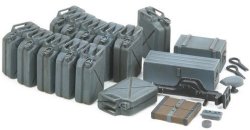 Tamiya - 1 35 Jerry Can Set Early