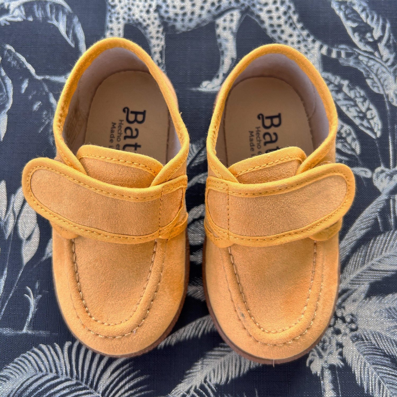 Product image - {main}