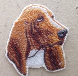 Embroidered Magnet Dog Bassett