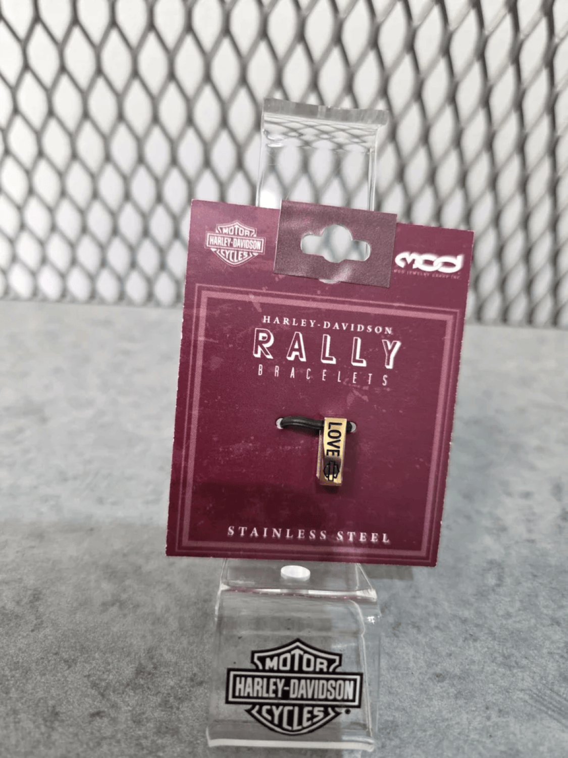 Product image - {main}