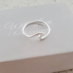 Kea 925 Sterling Silver Wave Ring - Size 8