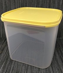 Tupperware Modular Mate 3 Storage Container Clear W yellow Seal New.