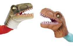 Toys R Us Animal Planet Battling Dinos Set
