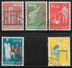 Netherlands 1959 Child Welfare Sg 886-90 Complete Used Set