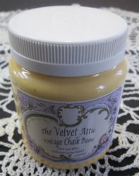 The Velvet Attic - Vintage Chalk Paint 1L- Versaille Honeysuckle