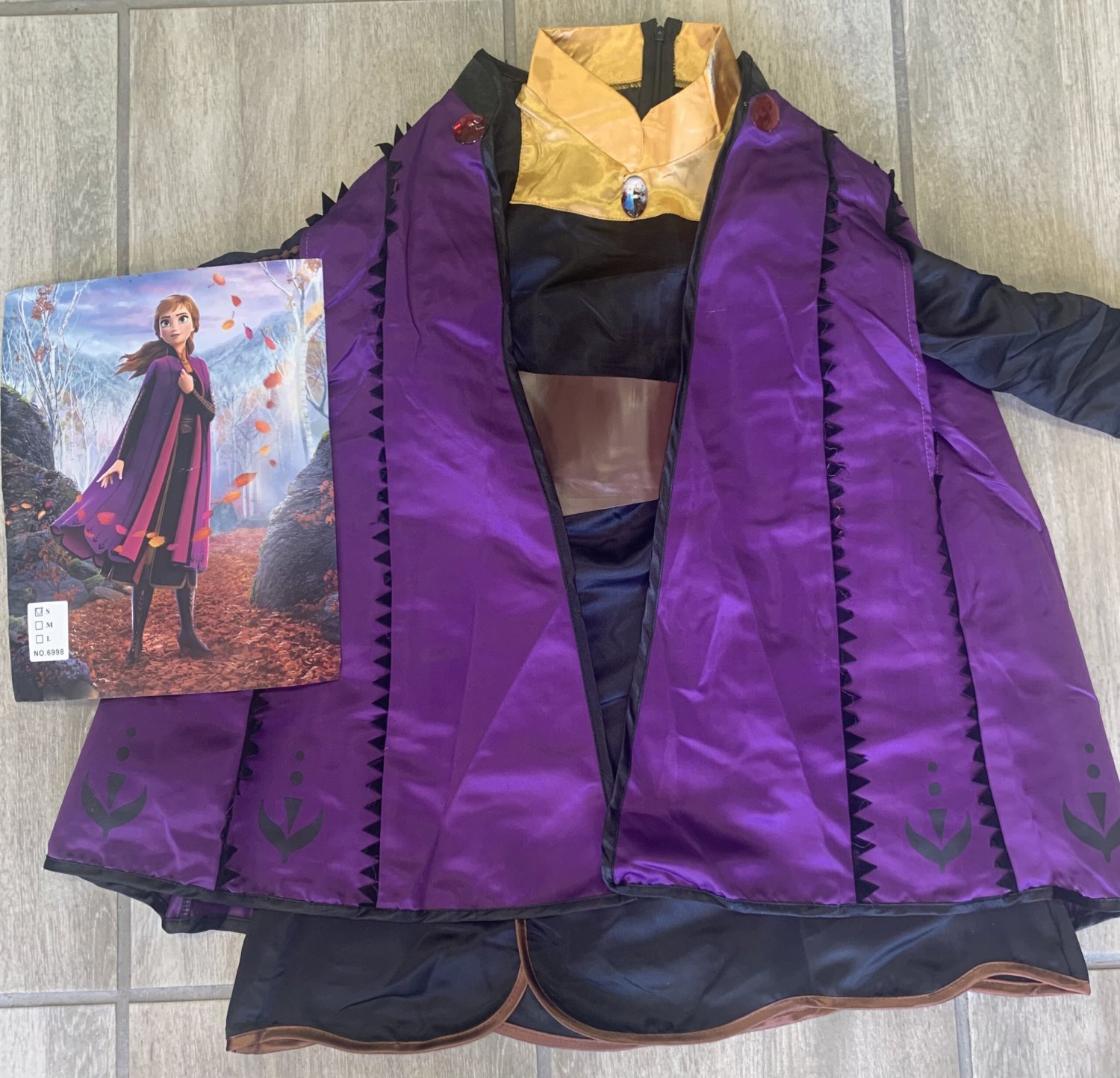 Product image - {main}