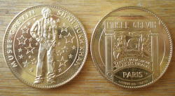 Shah Rukh Khan Medal Bollywood Museum Grevin Paris France Tokens