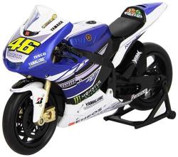 New Ray 57583 "yamaha Factory Racing Team - Valentino Rossi No. 46" Model Motocross