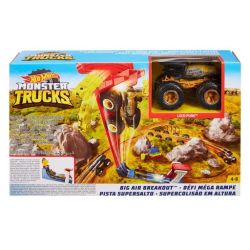 Monster Trucks Big Air Breakout Playset