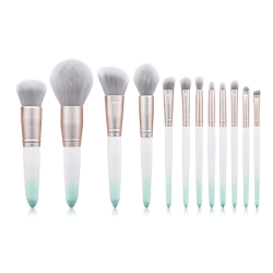12 Piece Blue Ombre Makeup Brush Set With Pouch