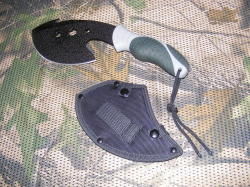 Excellent Quality Axe & Multi Tool - Very Sharp With Gut-hook & Sheath