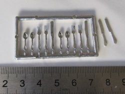 Miniature Dollhouse 1 12" Scale - 4 Place Setting Of Cutlery
